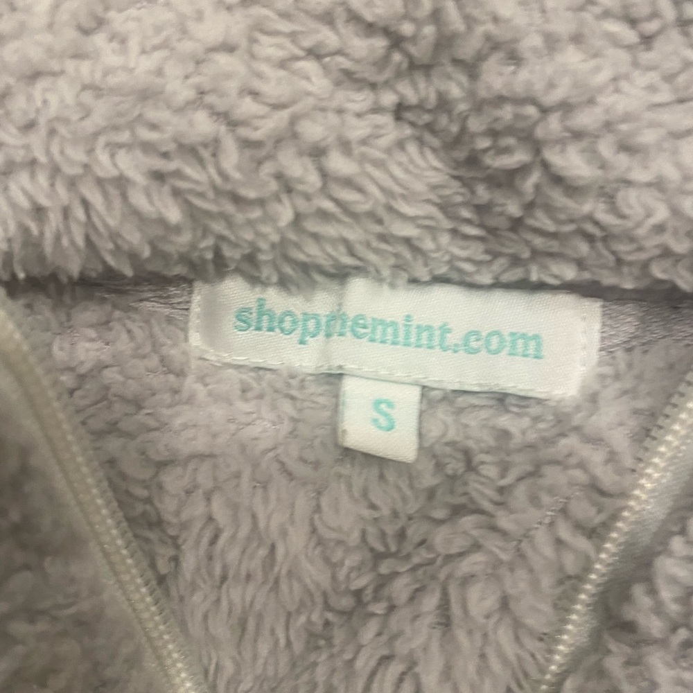 Pullover - Picture 2 of 2